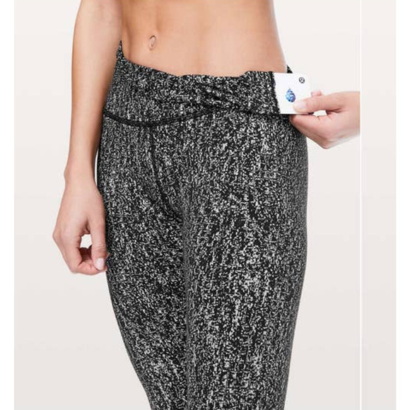 Lululemon Wunder Under Crop High Rise 21" Luon Suited Jacquard Black Size 4 - Picture 10 of 11